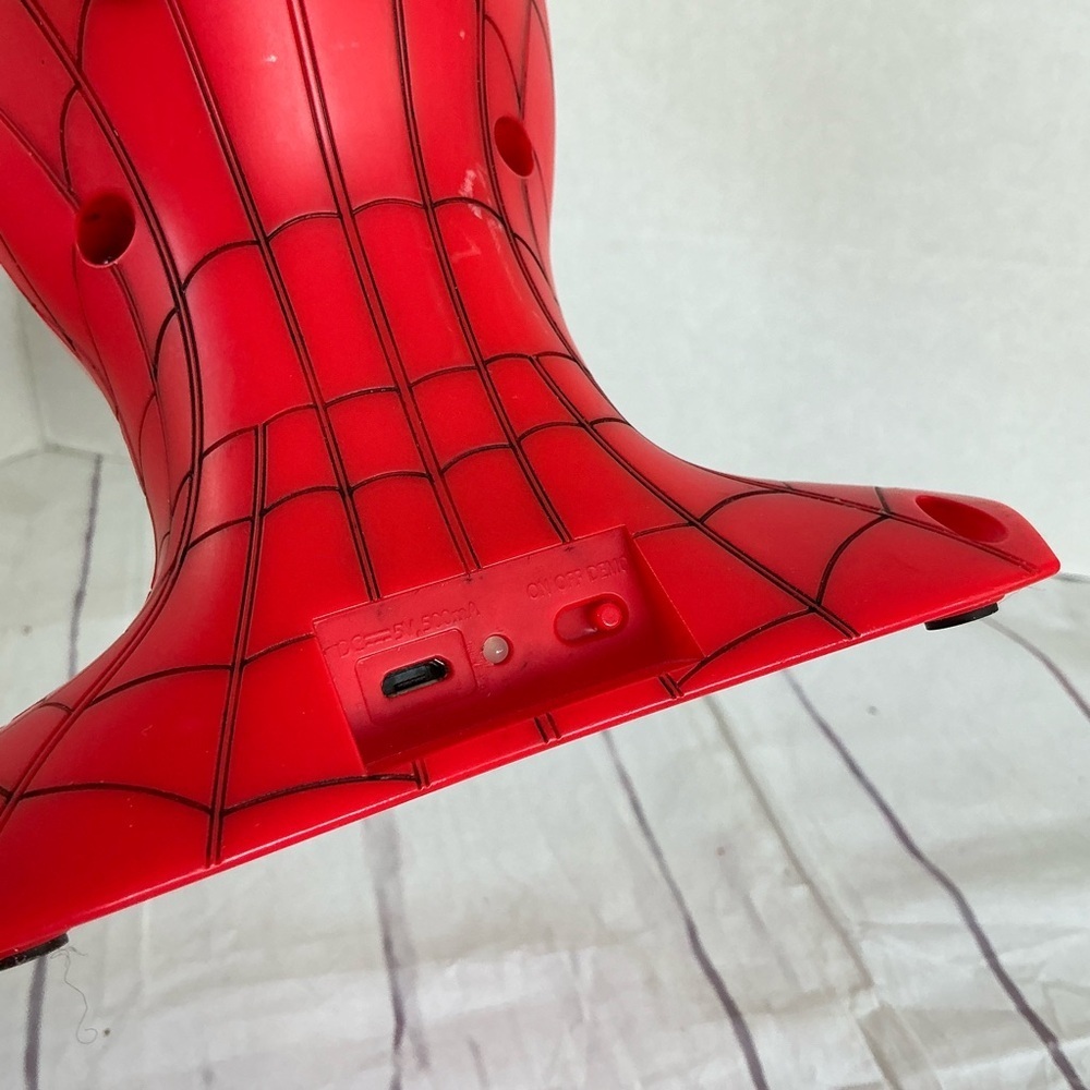 Marvel Red Spider-Man Marvel Spider-Man Bluetooth Speaker With Animated Eyes - Picture 5 of 7
